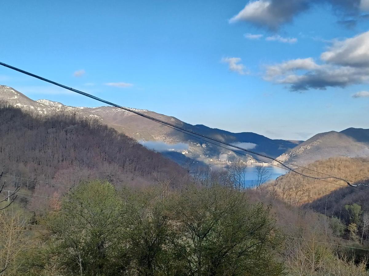 Agriturismo I Due Regni Petrella Salto Esterno foto